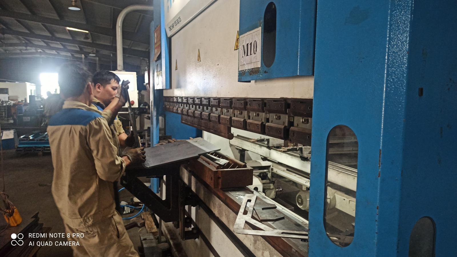 Advantages of metal laser cutting