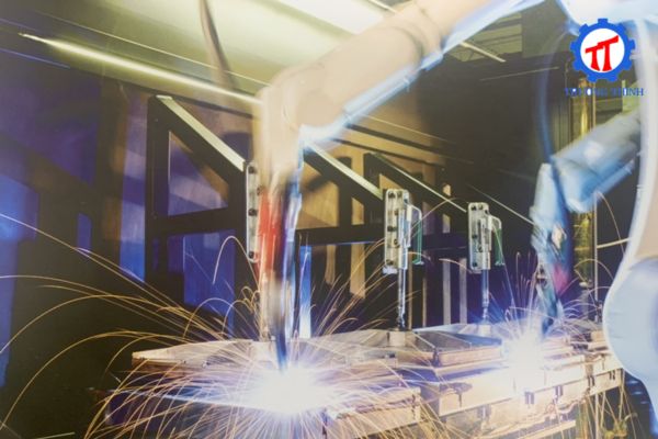 Gia công kim loại giá rẻ, uy tín ở đâu? Tìm hiểu chi tiết